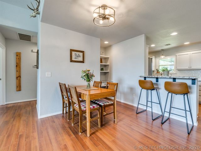 29911 E 137th Place, Coweta, OK 74429