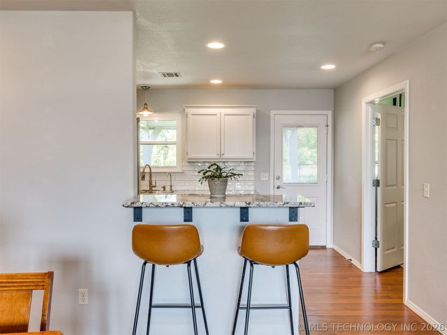 29911 E 137th Place, Coweta, OK 74429