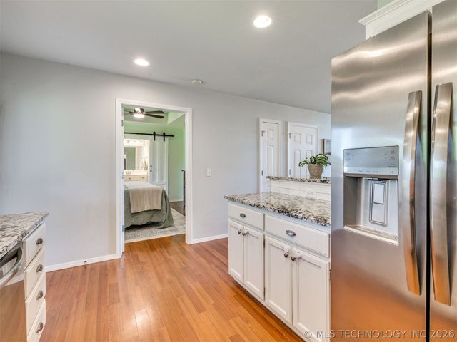 29911 E 137th Place, Coweta, OK 74429