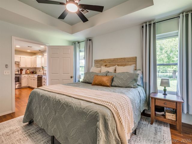 29911 E 137th Place, Coweta, OK 74429