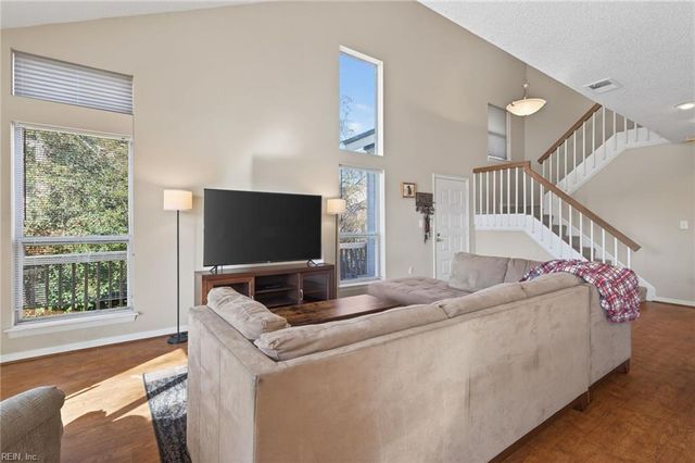 2911 Seashore PT, Virginia Beach, VA 23454