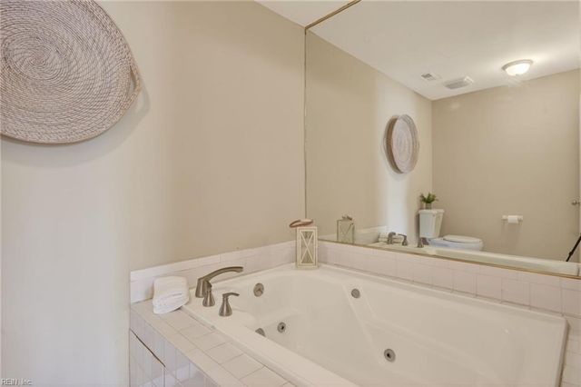 2911 Seashore PT, Virginia Beach, VA 23454