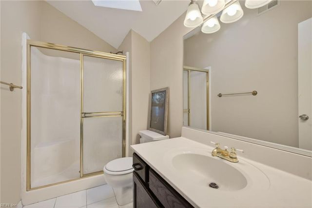 2911 Seashore PT, Virginia Beach, VA 23454