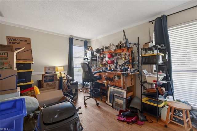 2911 Seashore PT, Virginia Beach, VA 23454