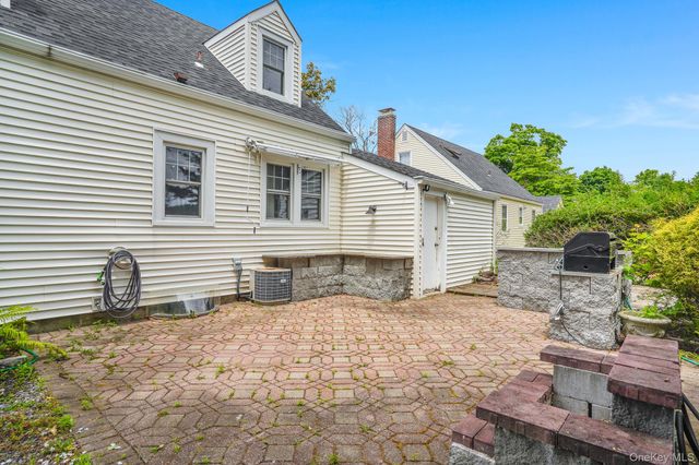 28 Ziegler Avenue, Poughkeepsie, NY 12603