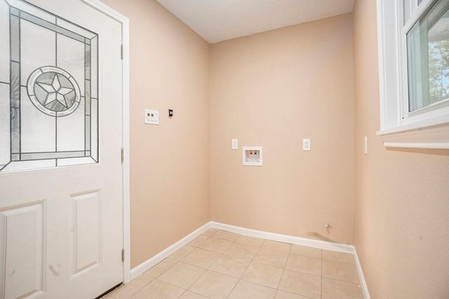 605 Kings Court, Dickinson, TX 77539