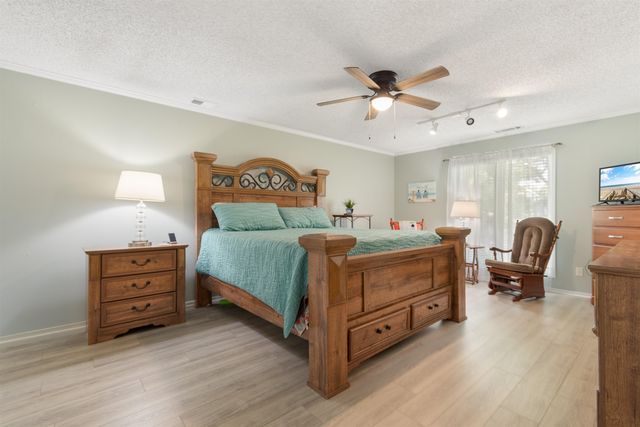 850 King James Ct., Murrells Inlet, SC 29576