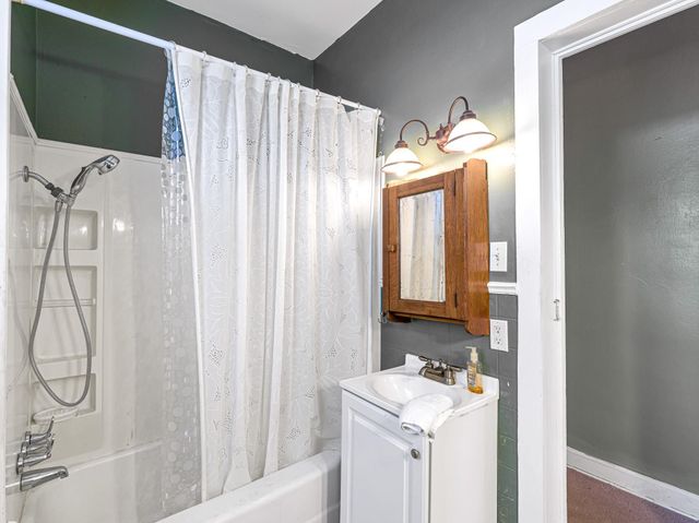 26 W Austin Street, Bellville, TX 77418