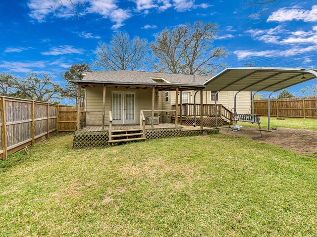 26 W Austin Street, Bellville, TX 77418