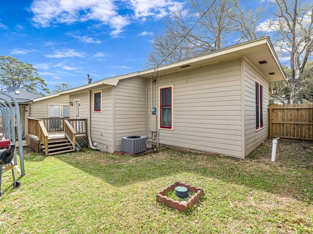26 W Austin Street, Bellville, TX 77418