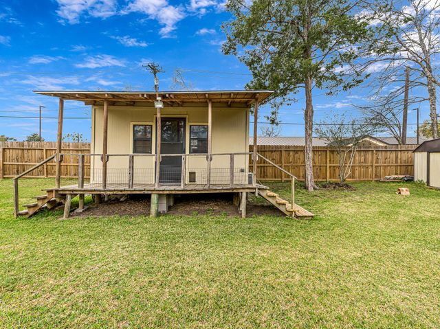 26 W Austin Street, Bellville, TX 77418