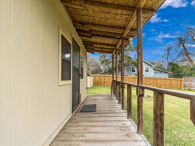 26 W Austin Street, Bellville, TX 77418