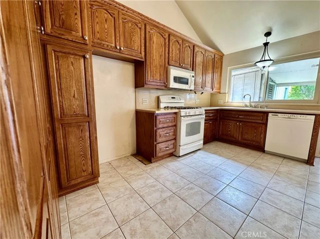3118 W Vallejo, Anaheim, CA 92804