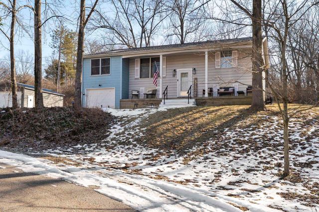 56 Knoll Crest Court, West Lafayette, IN 47906