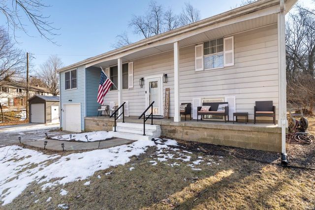56 Knoll Crest Court, West Lafayette, IN 47906
