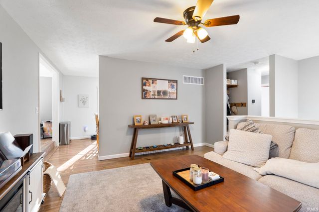 56 Knoll Crest Court, West Lafayette, IN 47906