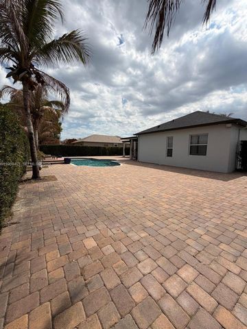 2809 S Serenity Cir S, Fort Pierce, FL 34981