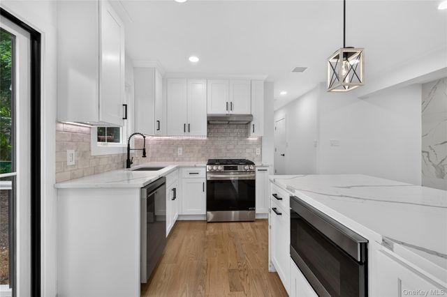 238 N Oak Street, Massapequa, NY 11758