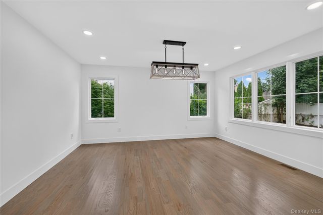 238 N Oak Street, Massapequa, NY 11758