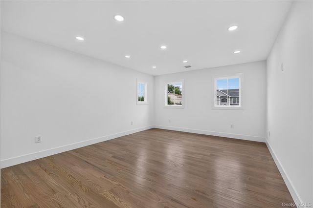238 N Oak Street, Massapequa, NY 11758
