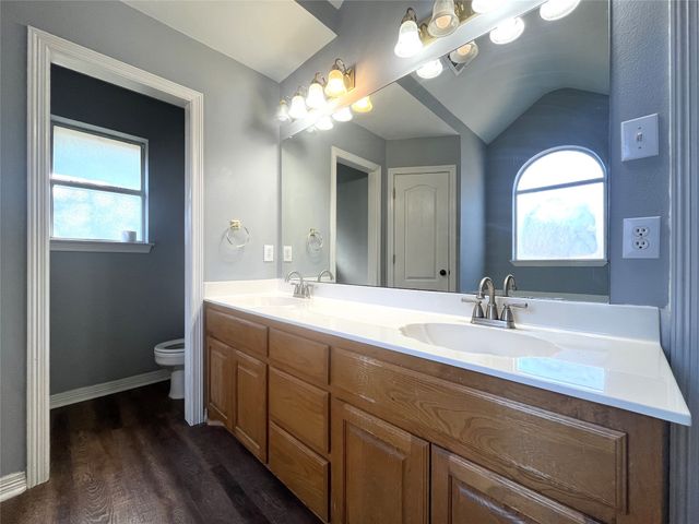 518 Wild Springs Drive, Midlothian, TX 76065