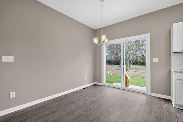 2744 Barrows Road, Columbus, OH 43232