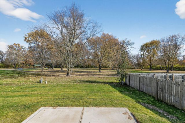 2744 Barrows Road, Columbus, OH 43232