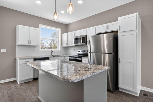 2744 Barrows Road, Columbus, OH 43232