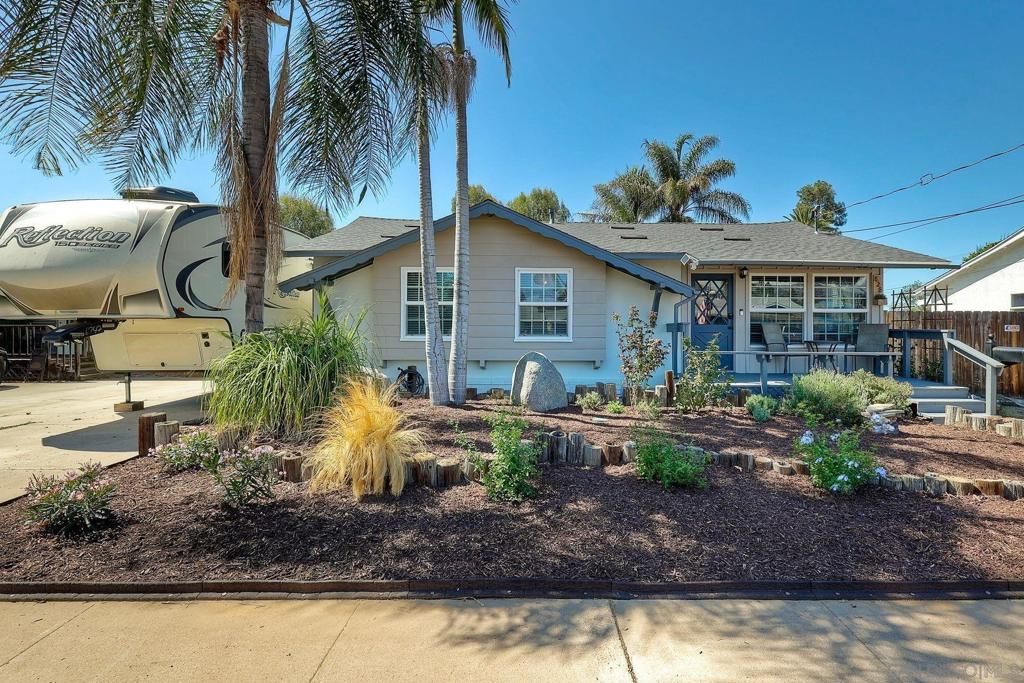 828 Waterloo Ave, El Cajon, CA 92019