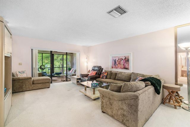 8320 Casa Del Lago D, Boca Raton, FL 33433