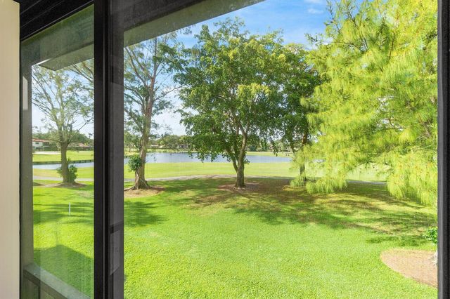 8320 Casa Del Lago D, Boca Raton, FL 33433