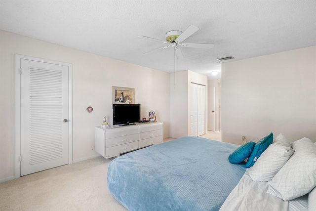8320 Casa Del Lago D, Boca Raton, FL 33433