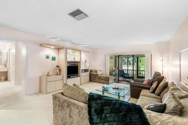 8320 Casa Del Lago D, Boca Raton, FL 33433