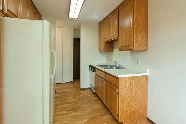 4101 Parklawn Avenue 310, Edina, MN 55435