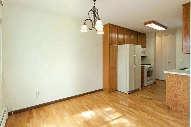 4101 Parklawn Avenue 310, Edina, MN 55435