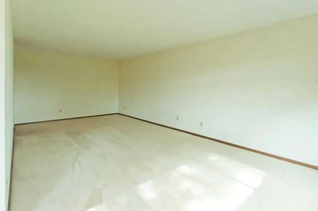 4101 Parklawn Avenue 310, Edina, MN 55435