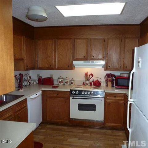 124 Oak Hill Loop, Cary, NC 27513