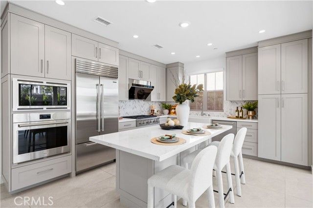 106 Albero, Irvine, CA 92602