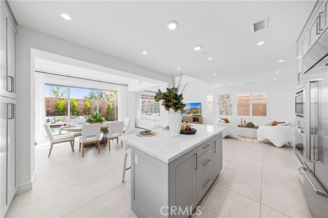 106 Albero, Irvine, CA 92602