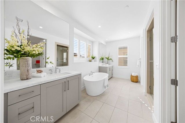 106 Albero, Irvine, CA 92602