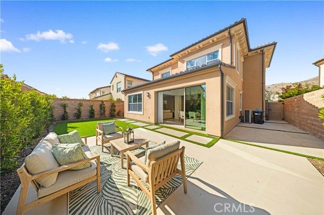 106 Albero, Irvine, CA 92602