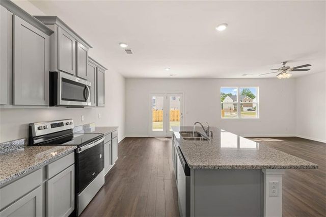 628 Whitman Lane, Stockbridge, GA 30281