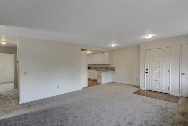 153 Arcadia Dr, Grass Valley, CA 95945