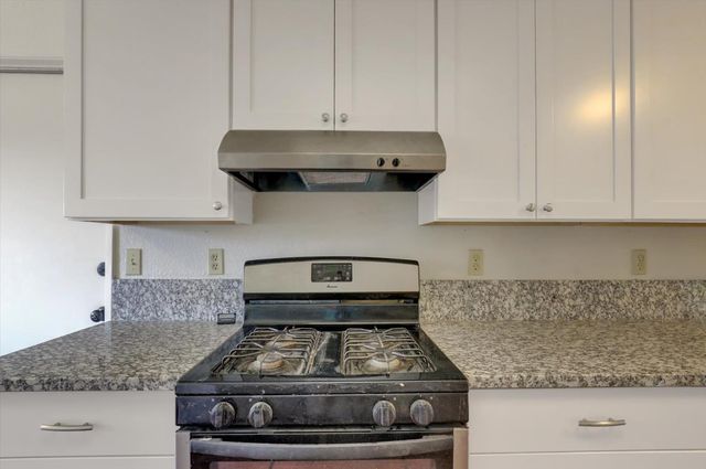 153 Arcadia Dr, Grass Valley, CA 95945