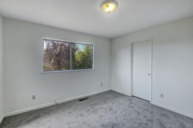 153 Arcadia Dr, Grass Valley, CA 95945