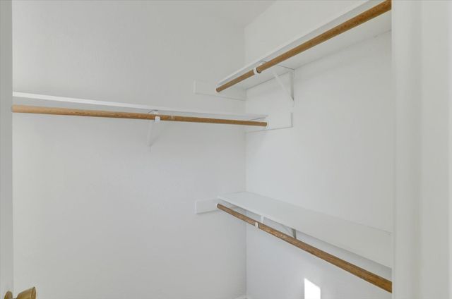 153 Arcadia Dr, Grass Valley, CA 95945