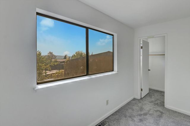 153 Arcadia Dr, Grass Valley, CA 95945