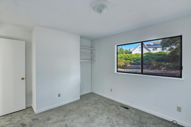 153 Arcadia Dr, Grass Valley, CA 95945