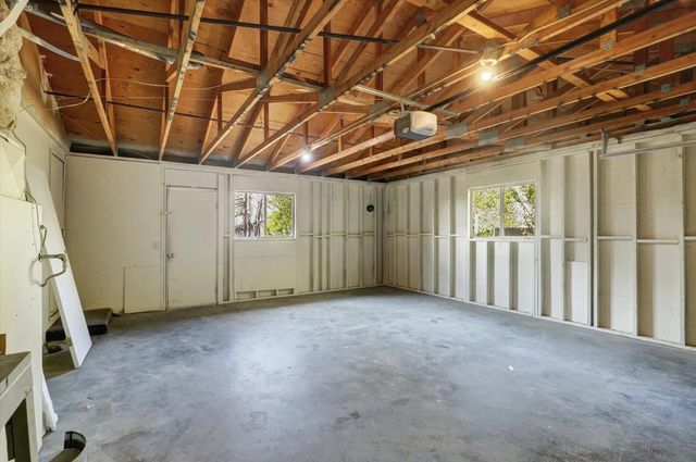 153 Arcadia Dr, Grass Valley, CA 95945