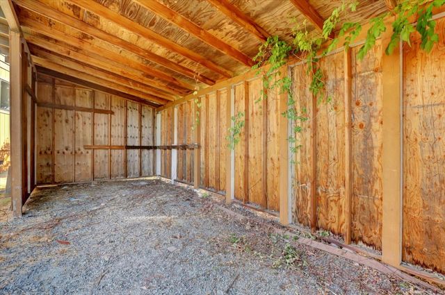 153 Arcadia Dr, Grass Valley, CA 95945